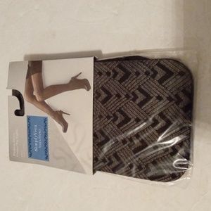 Simply Vera Control Top Tights Size 2